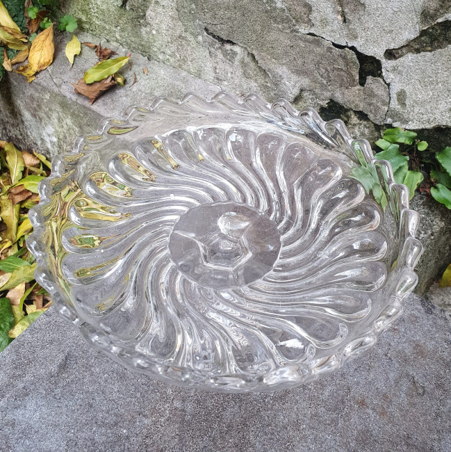 Alzatina in vetro pressato...