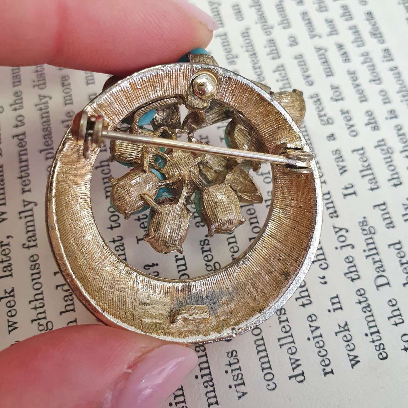 Acquista Spilla Quadrata Classica Alla Moda Da Donna Spilla Di Lusso Vintage Da Donna Cappotto Spilla Per Abbigliamento Regalo Di Gioielli In Italia A Partire Da 2.24