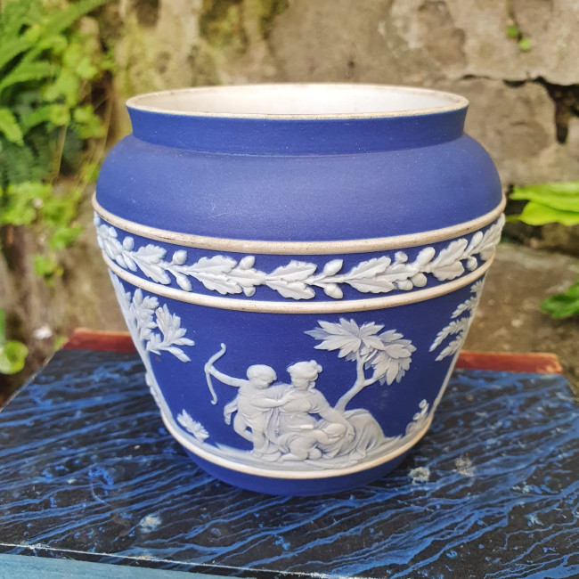 Vasetto basso in jasperware...