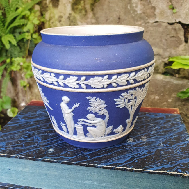 Vasetto basso in jasperware...