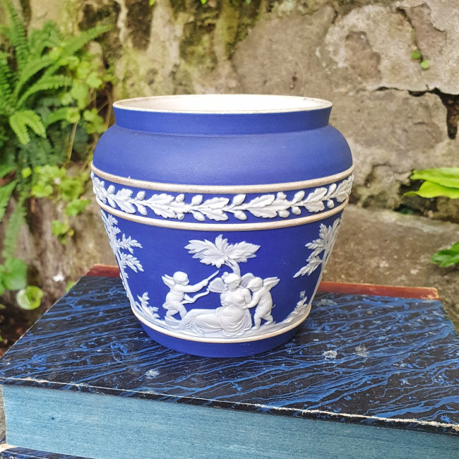 Vasetto basso in jasperware...