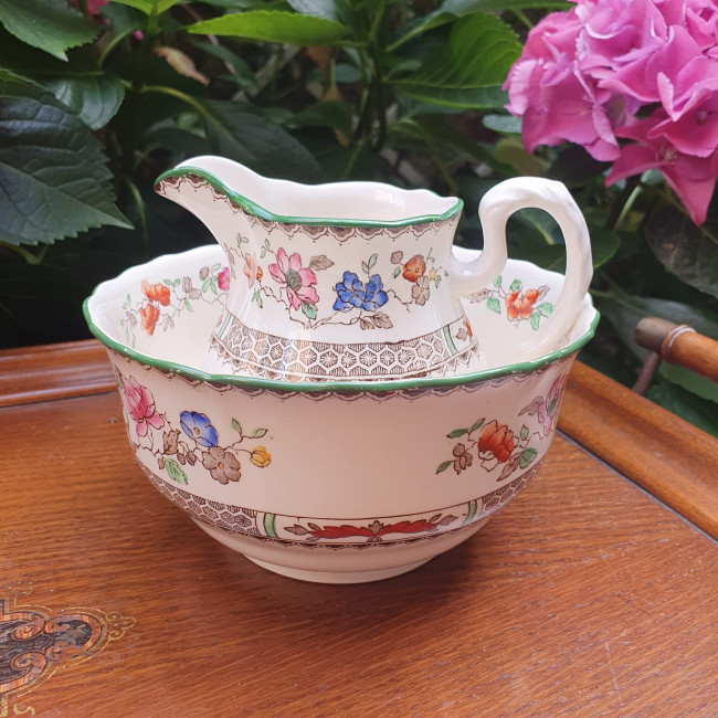 Set lattiera e zuccheriera...