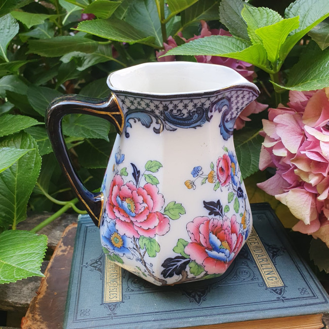 Piccola brocca inglese...