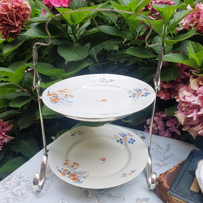 Alzatina inglese a due...