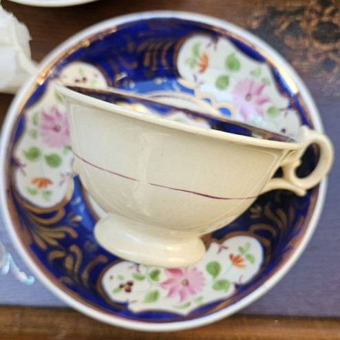 Tazza con piattino in...