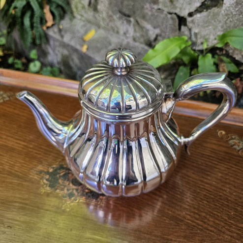 Teiera in Sheffield Plate...