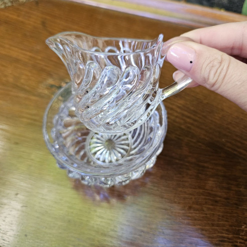 Set lattiera e zuccheriera...