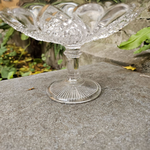 Alzata a coppetta in vetro...