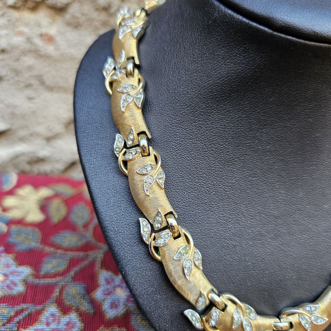 Collana girocollo Trifari...