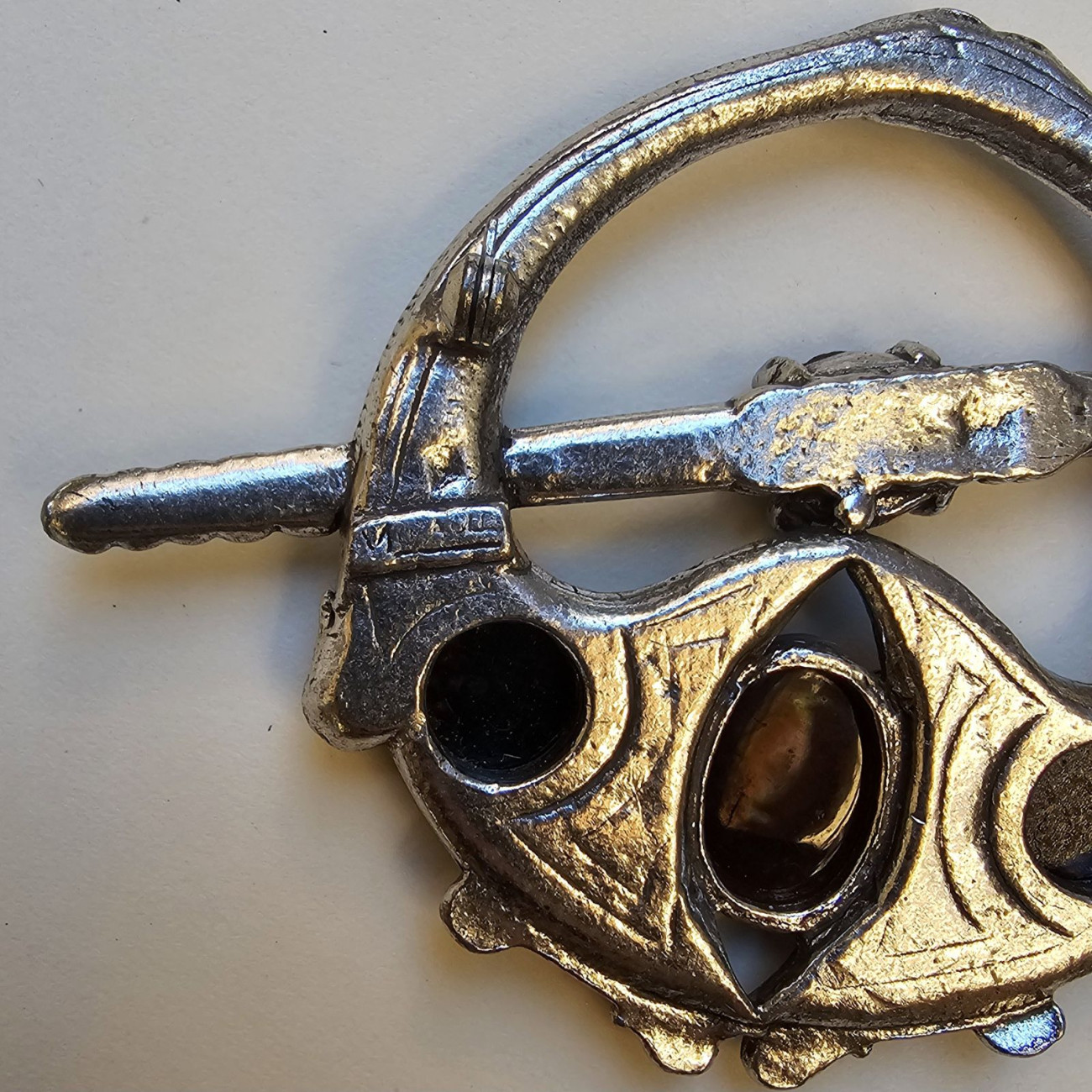 Spilla vintage, grande fiore di cardo finto pietra preziosa set