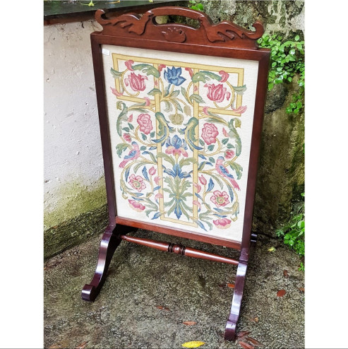 Fire screen o paracamino...