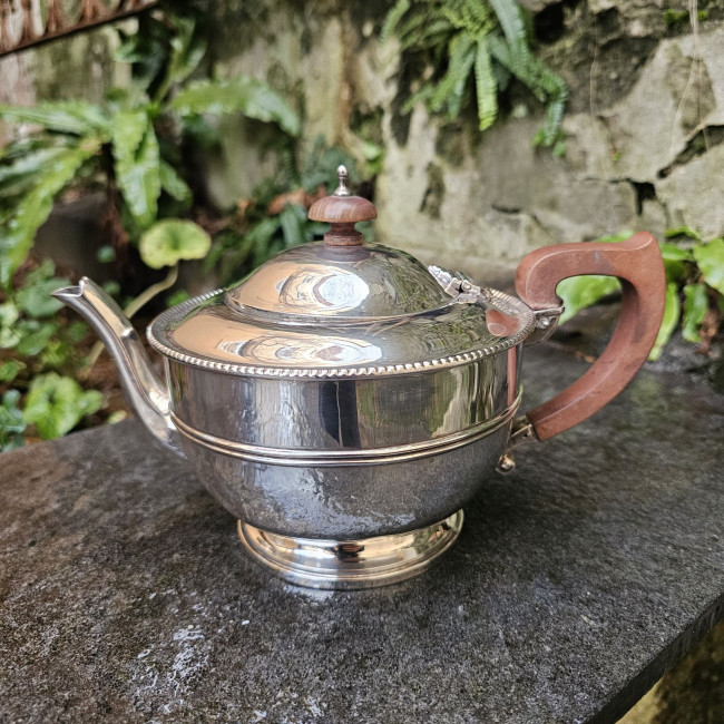 Teiera inglese in argento...