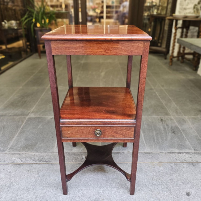 Mobiletto da camera...