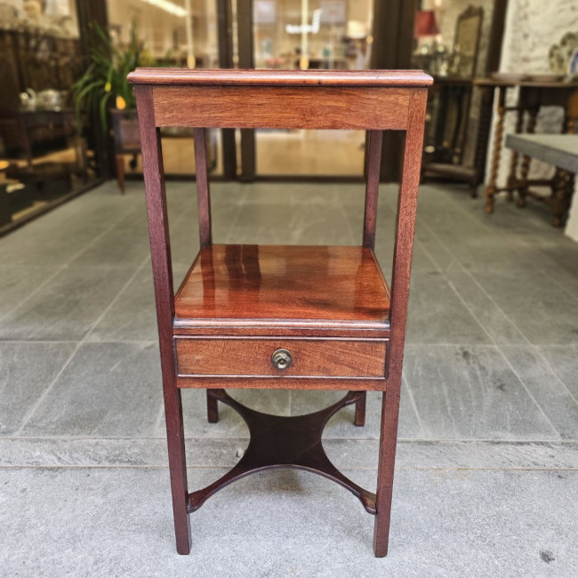 Mobiletto da camera...