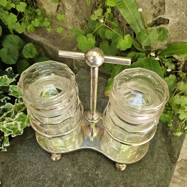 Pickle jar doppio su stand...