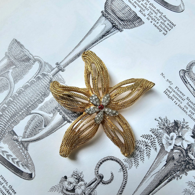 Spilla vintage Musée des...