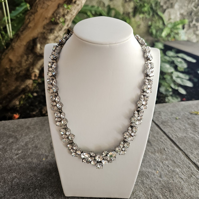 Collana vintage con strass...