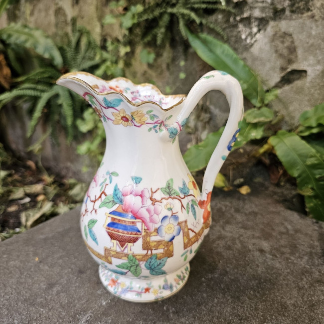 Piccola brocca Minton...