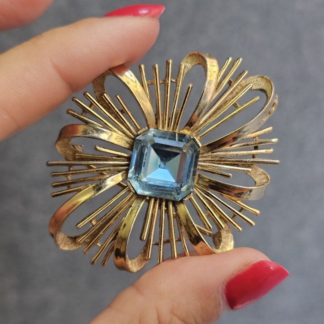 Spilla vintage Trifari con...