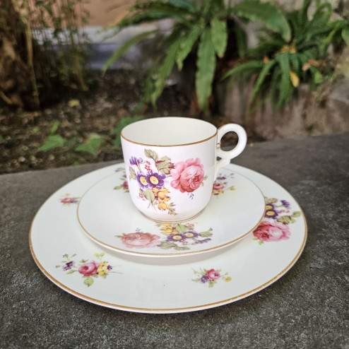 Trio Royal Worcester in...
